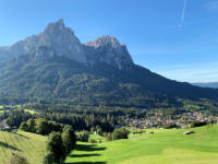 Blick vom Balkon auf das Schlern-Massiv