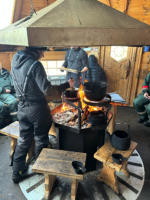 Mittagspause in einer Hütte