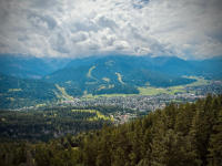 Blick vom Wankhaus auf Garmisch-Partenkirchen